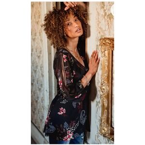 NWT Gimmicks by BKE Top XS Floral Mesh Surplice Blouse Paisley Boho Black